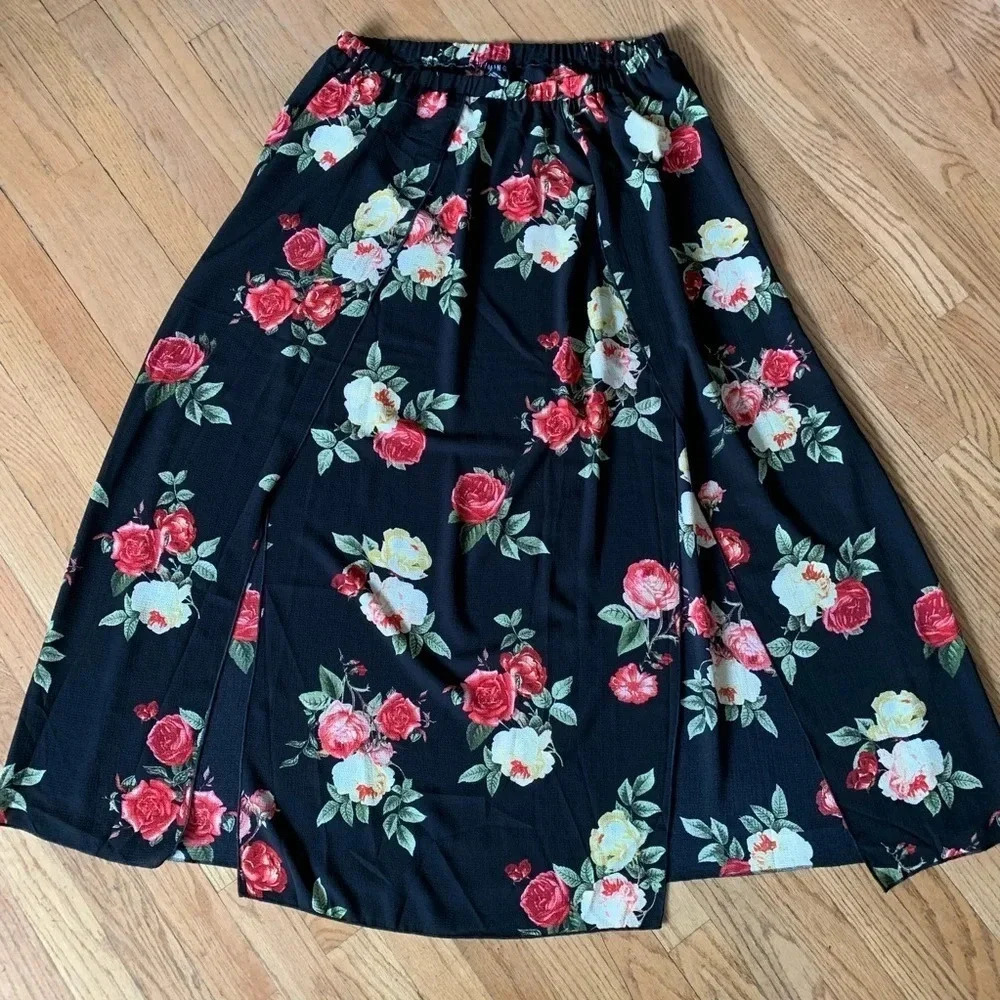 **NEW TIMING Floral Maxi Skirt